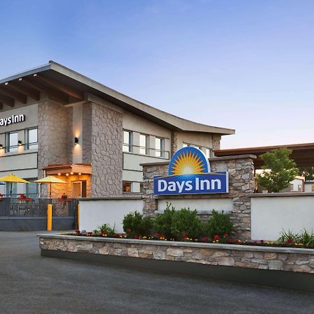 Days Inn By Wyndham Montreal East Zewnętrze zdjęcie
